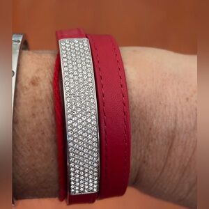 Swarovski Crystal/ Stainless steel leather bracelet 
Red
19 cm
New in the box